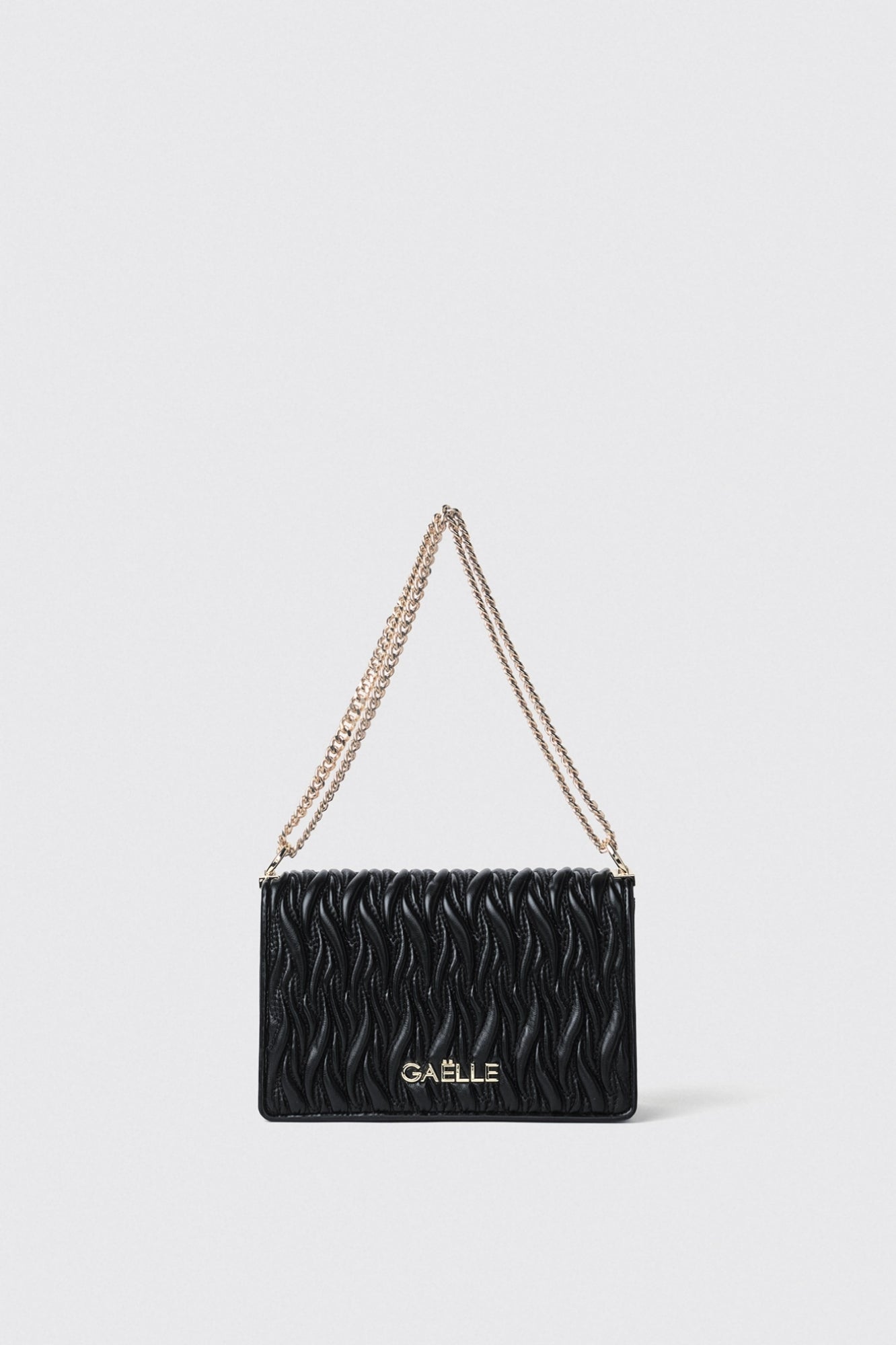 Reg shoulder strap plisse' con logo in metallo • Nero - Gaëlle Paris