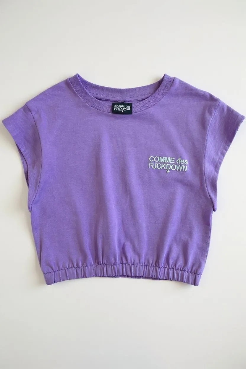 COMME DES FUCKDOWN - CROP TOP CON RICAMO VIOLA
