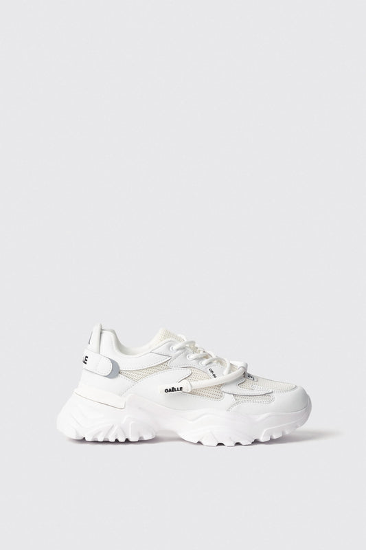 Sneakers runner in mesh con stopper logato in rubber • Bianco - Gaëlle Paris