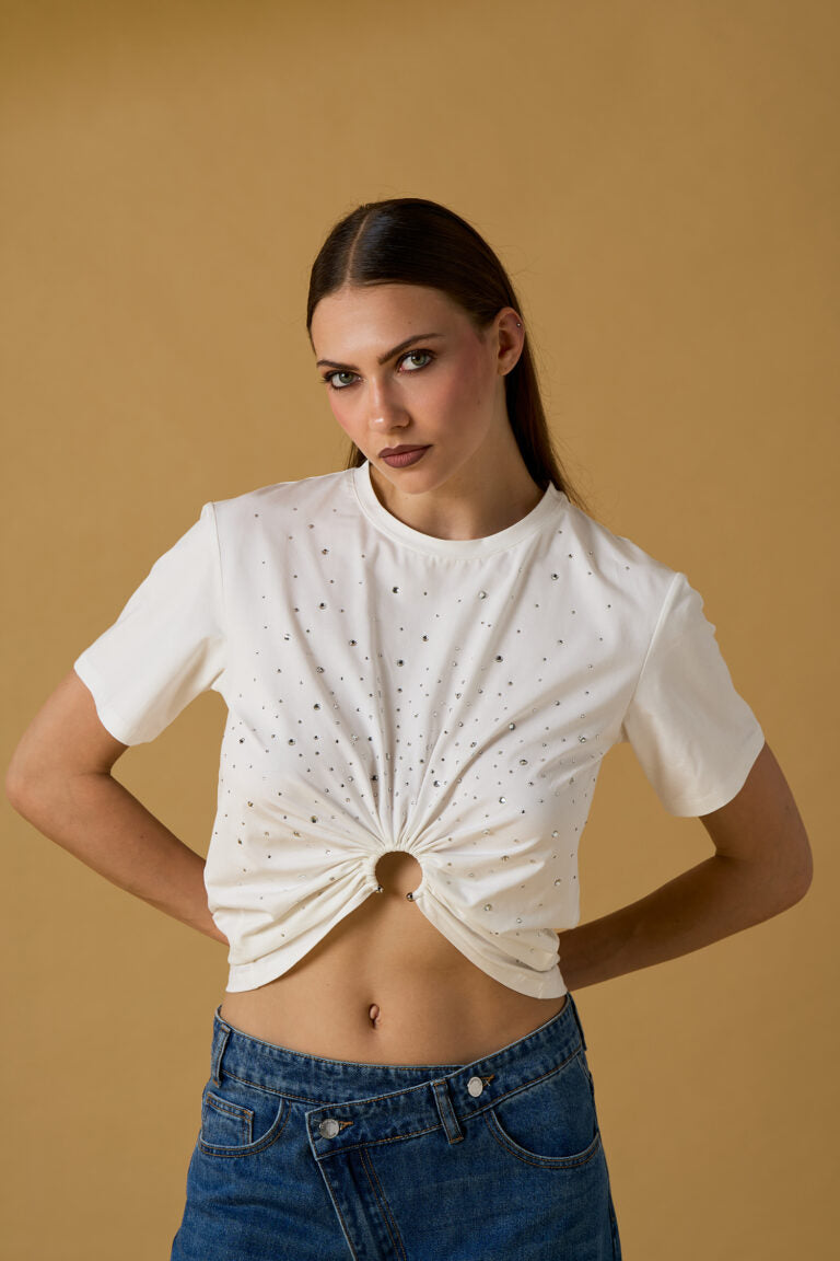 T-shirt donna No Secret bianca con strass e dettaglio cut-out – maglia corta elegante e glamour — 3/3