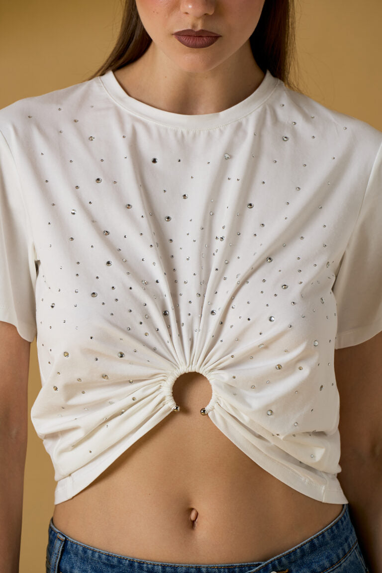 T-shirt donna No Secret bianca con strass e dettaglio cut-out – maglia corta elegante e glamour — 1/3