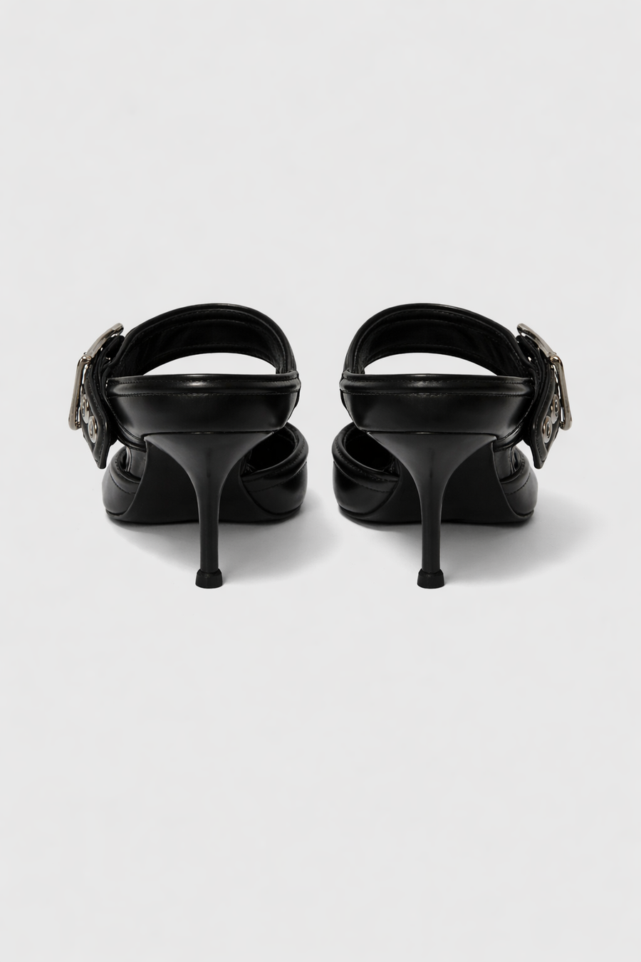 Décolleté slingback Alexander McQueen in pelle nera con dettagli metallici — 2/2