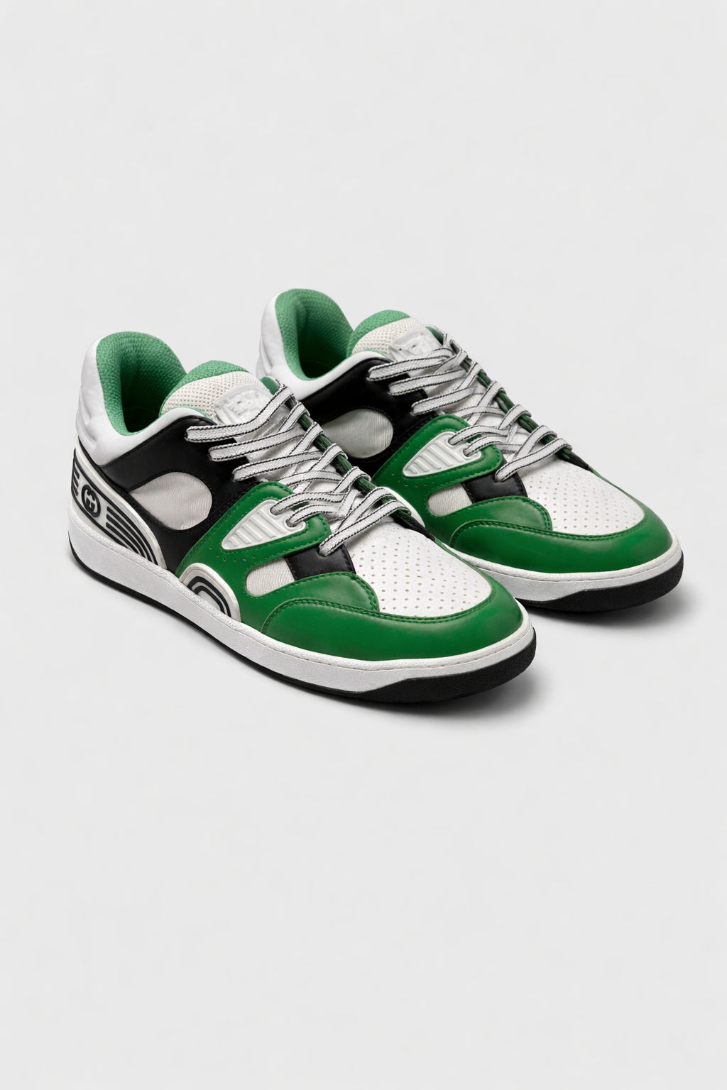 Sneakers Gucci in Pelle Bianca e Verde – Lusso Streetwear Iconico
