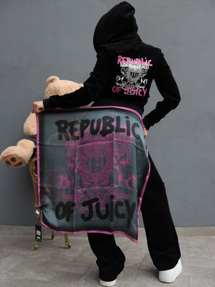 Tuta Juicy Couture Donna in Velluto Nero con Logo Rosa – Completo Sporty Chic — 7/8