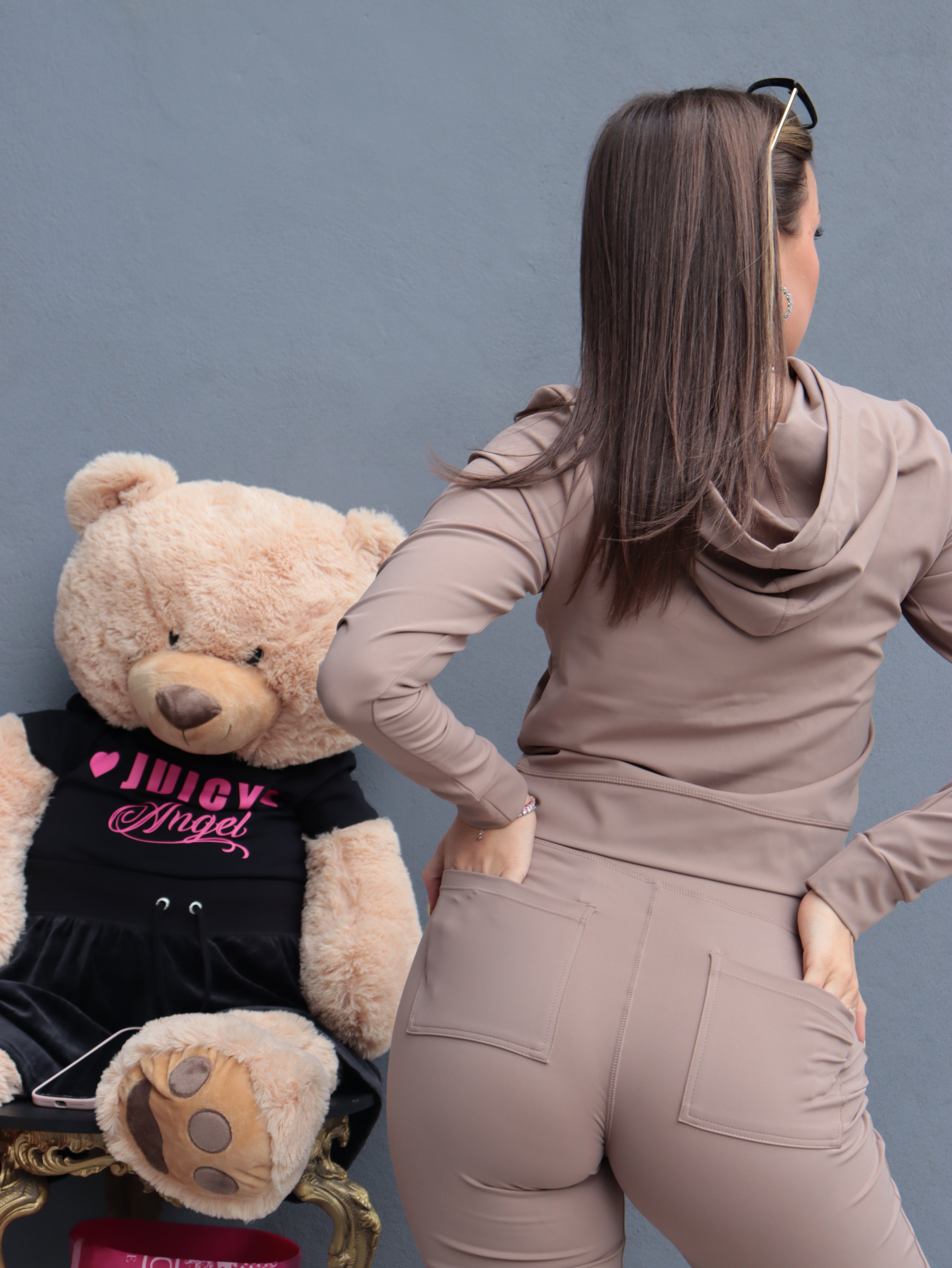 Tuta Juicy Couture Donna Beige in Tessuto Activewear – Tracksuit Sportiva Chic