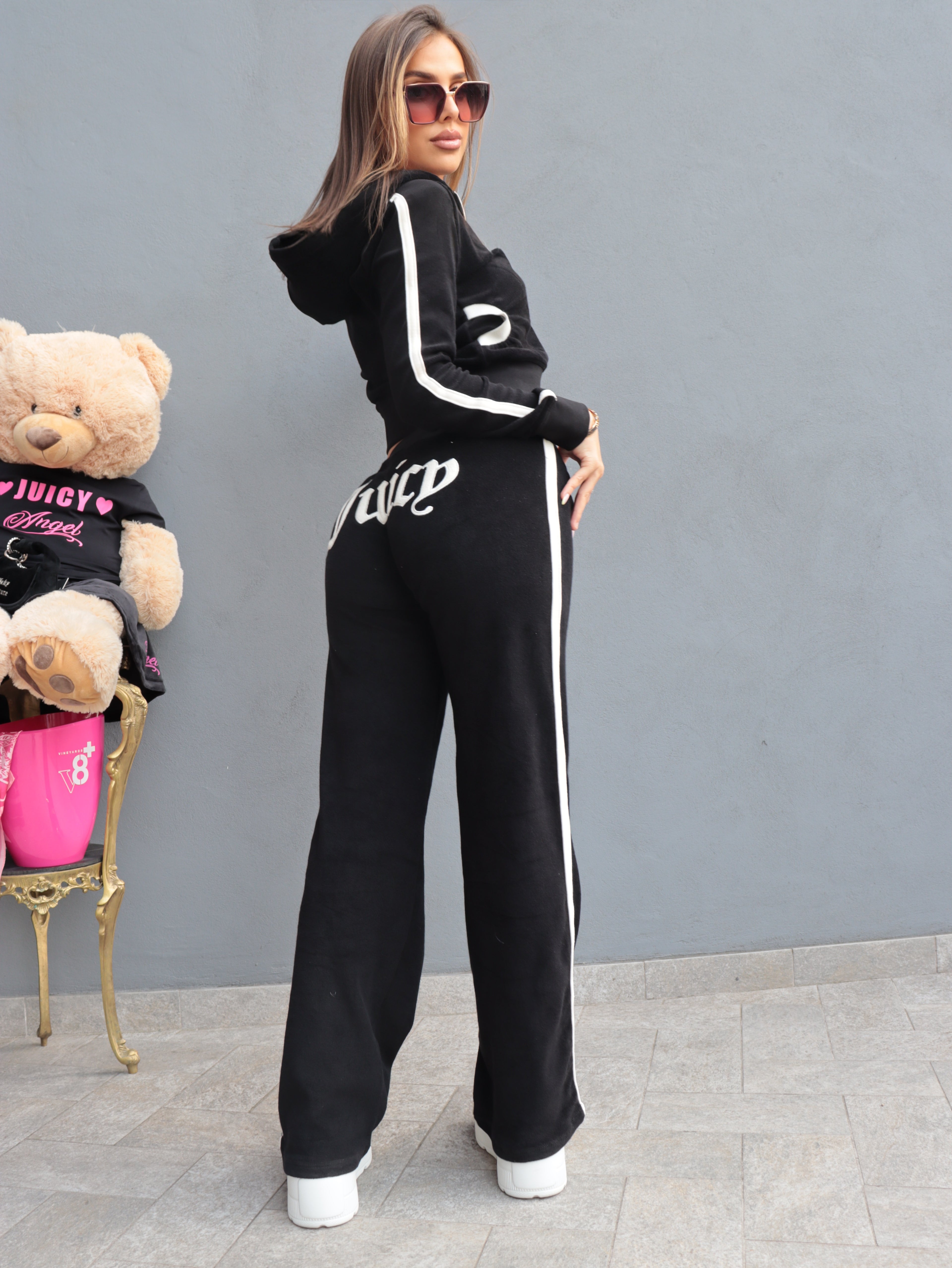 Tuta Donna Juicy Couture Appliqué Terry – Felpa Crop con Zip e Pantalone Logo