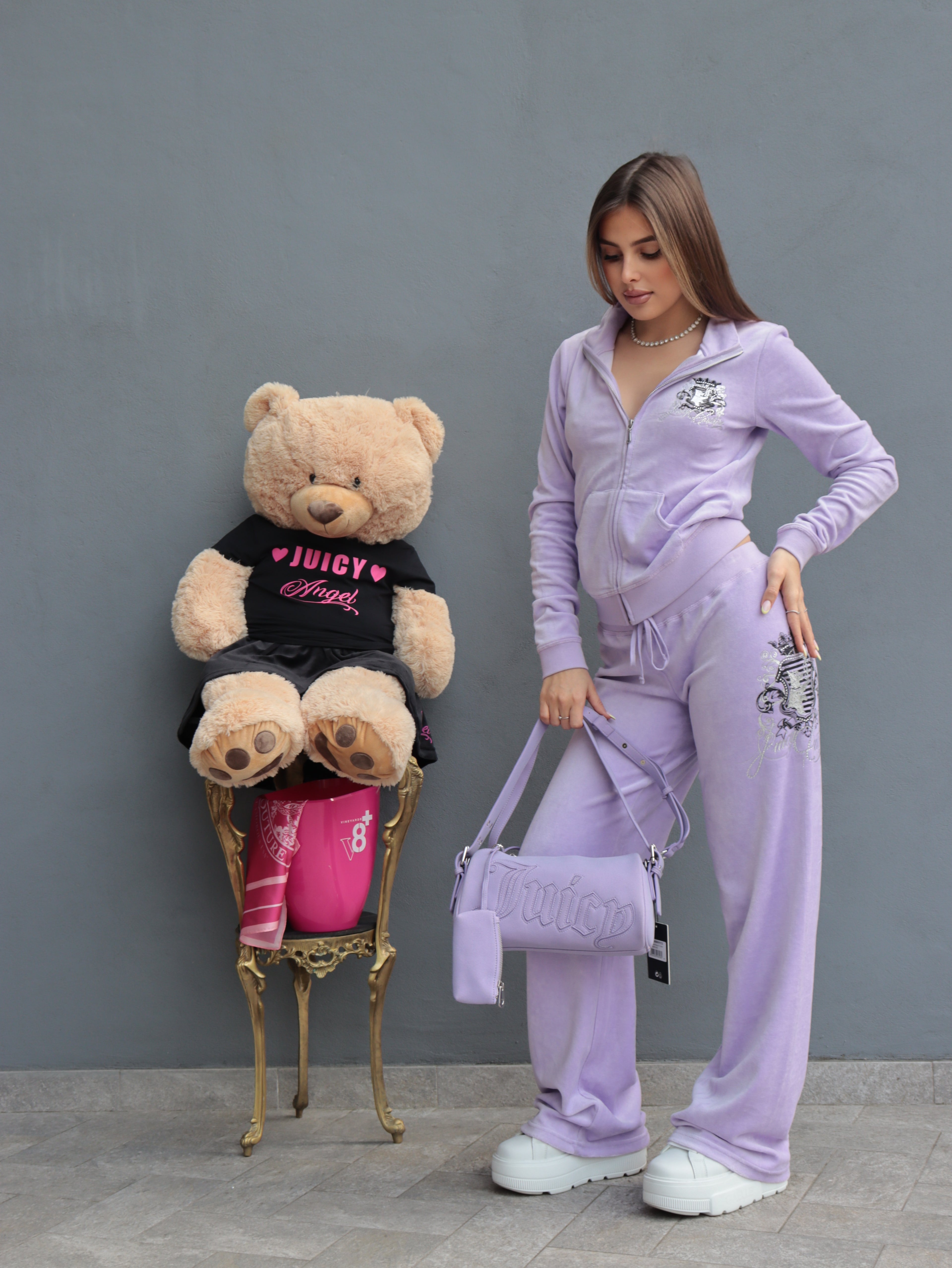 Tuta Juicy Couture Donna in Velluto Lilla con Logo Ricamato