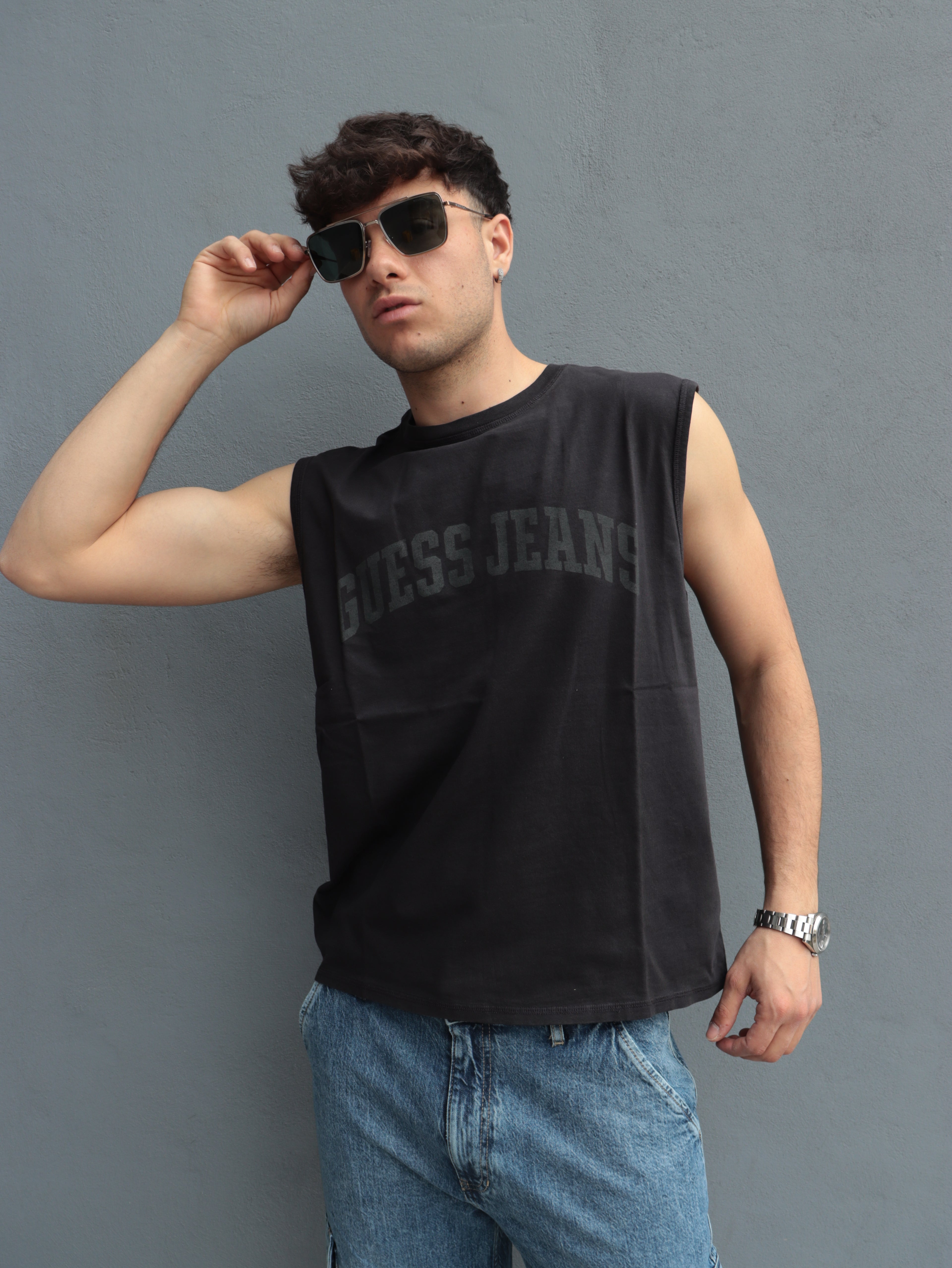 Canotta Uomo Guess Jeans Nera con Logo – Stile Casual e Moderno