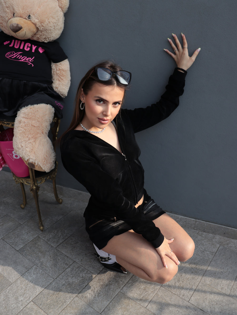 Completo Juicy Couture Donna Felpa con Zip e Gonna Mini in Velluto Nero — 4/5