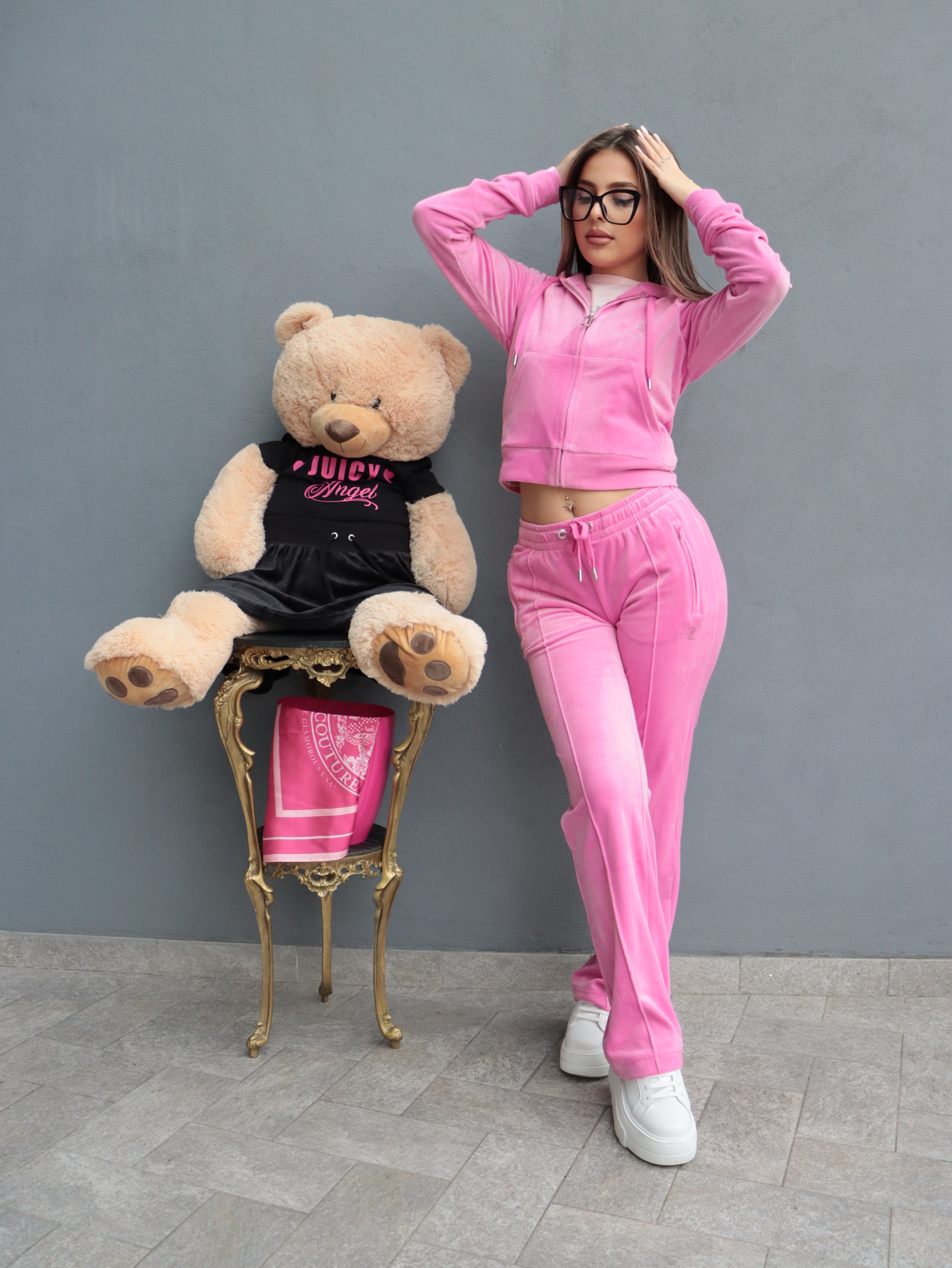 Tuta Juicy Couture Donna in Velluto Rosa con Strass