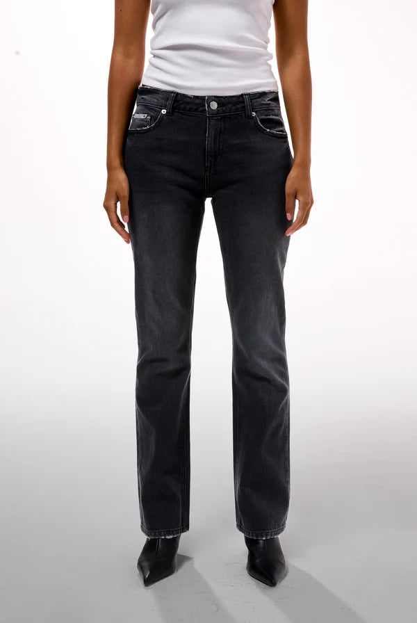 Jeans Donna Juicy Couture Mid Rise Bootcut in Denim Nero Lavato con Logo Strass — 2/5