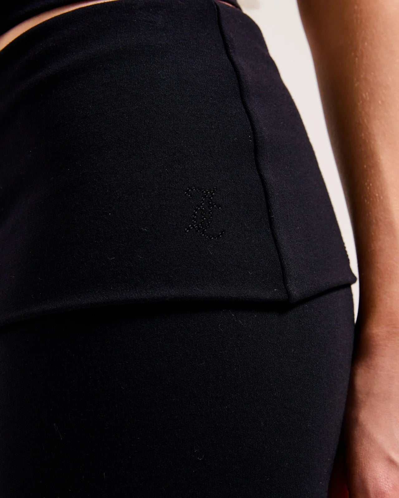 JUICY COUTURE - Steven Roll Down Pants