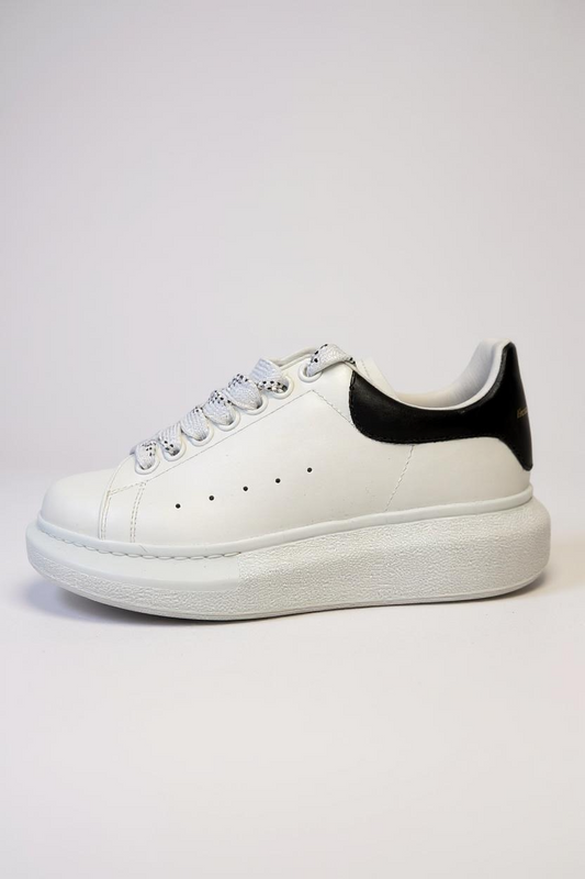 ALEXANDER MCQUEEN - SNEAKERS OVERSIZE BIANCHE UNISEX