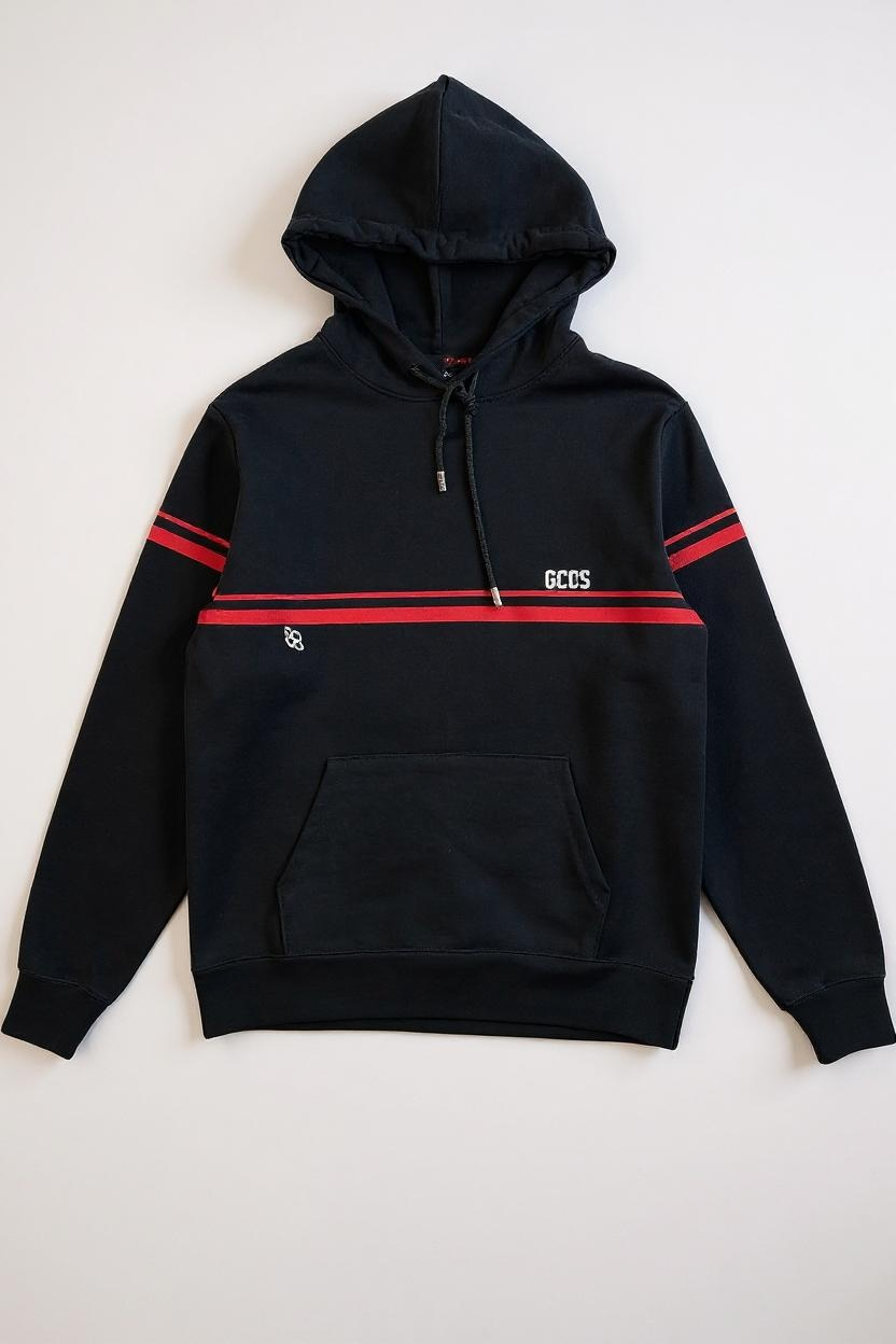 Felpa con Cappuccio GCDS Nera con Bande Rosse – Stile Streetwear Premium — 1/2