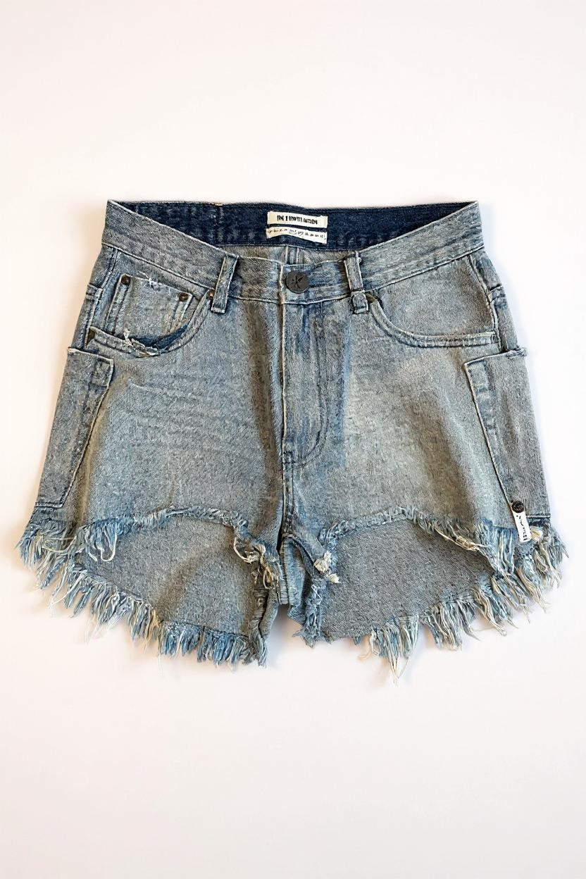 Pantaloncini One Teaspoon - Shorts Hw Denim Mod.20259 — 1/2