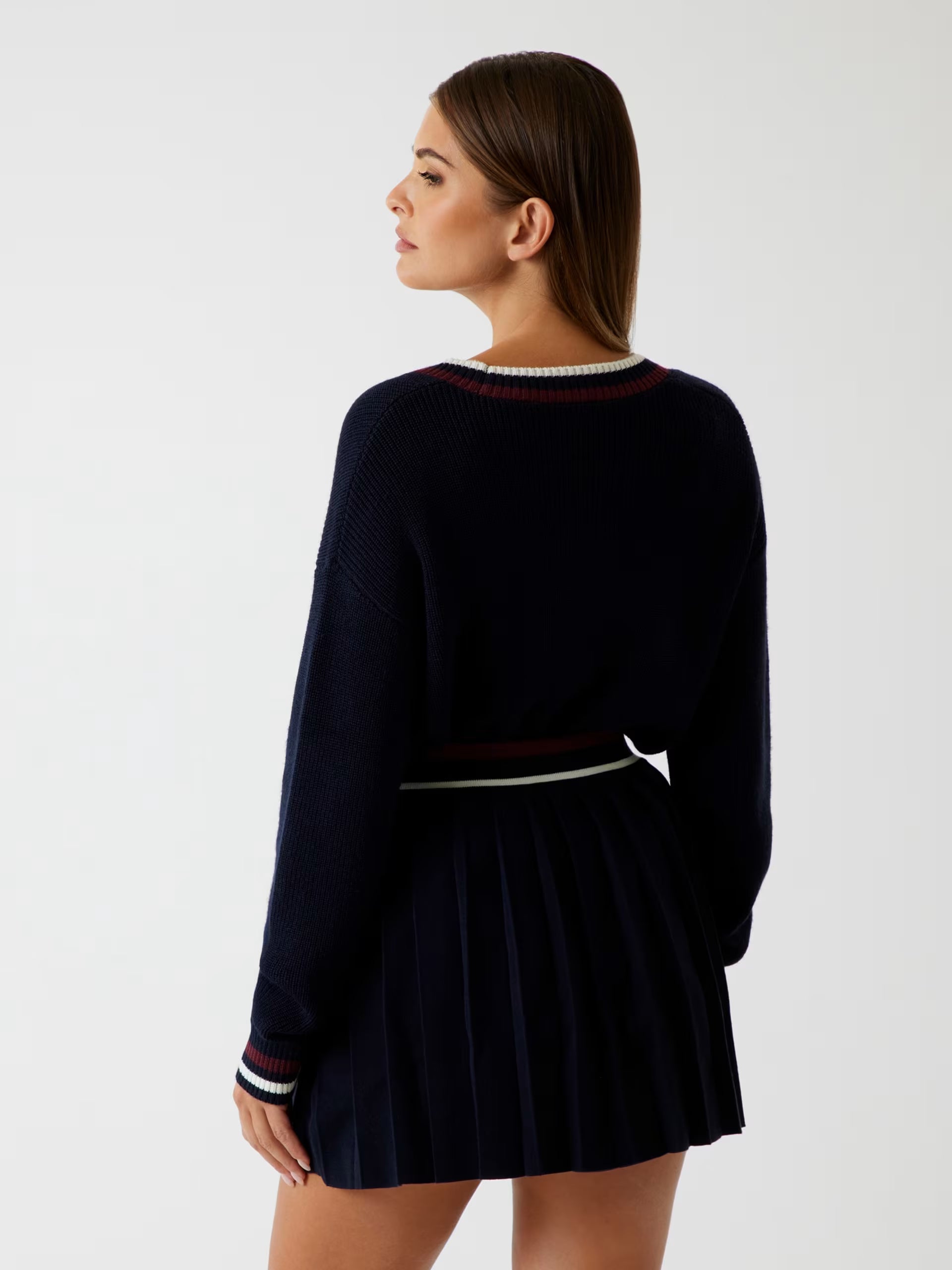 Guess - Maglione scollo a V misto lana