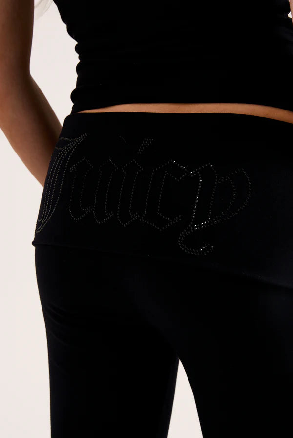 Pantaloni Juicy Couture - Pantalone in Jersey di Modal a Vita Bassa con Bordo Arrotolabile e Logo Juicy in Diamanti Nero — 5/5
